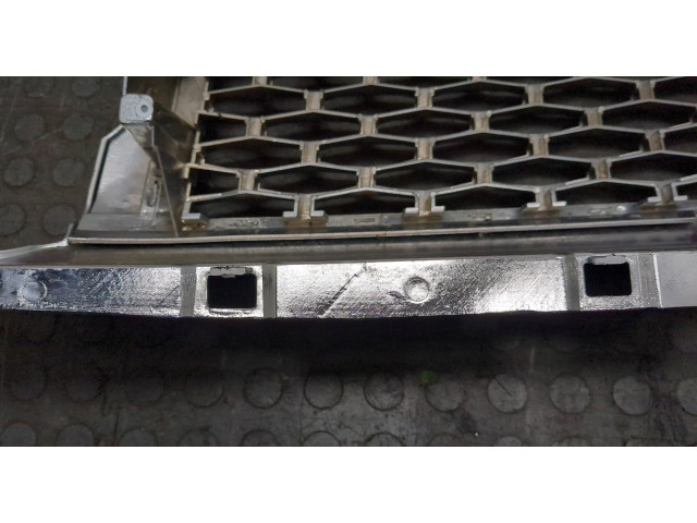 Решетка радиатора  Land Rover Range Rover Sport 2005-2009          