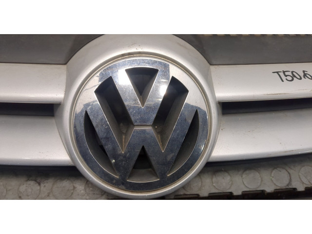 Решетка радиатора  Volkswagen Golf Plus          