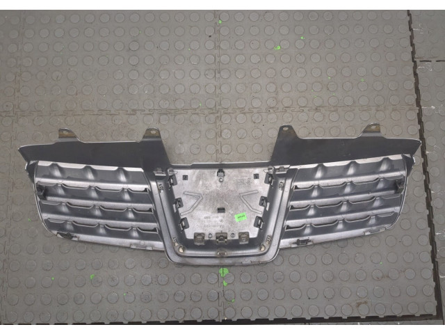 Решетка радиатора  Nissan Qashqai 2006-2013          