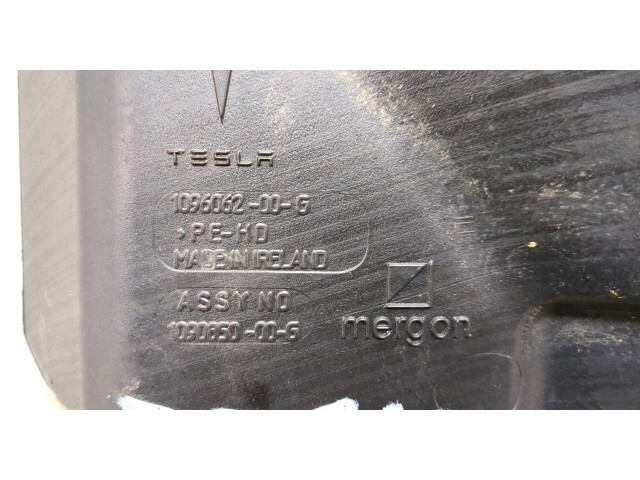Бачок омывателя  Tesla Model 3 109606200g   