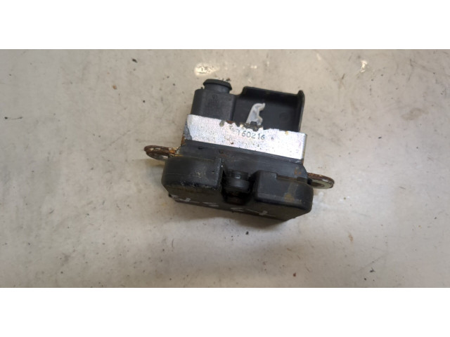Замок багажника  Volkswagen Passat 7 2010-2015 Европа       