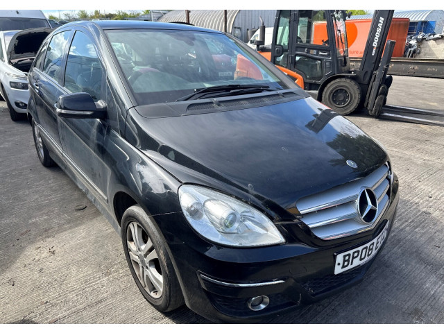 Стойка амортизатора  Mercedes B W245 2005-2012      1.7  бензин