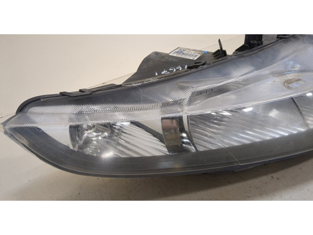 Фара передняя  Honda Civic 2005-2012 правая 