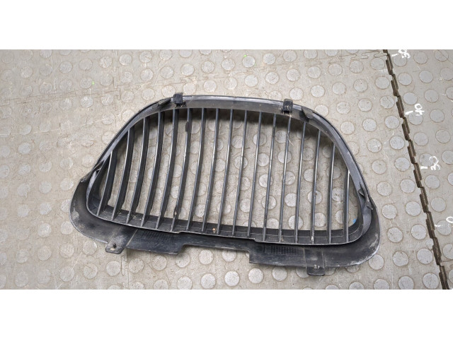 Решетка радиатора  Seat Toledo 4 2012-2019          37-9509, 08, 05, 04