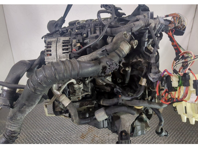 Клапанная крышка двигателя ДВС  BMW 3 E90, E91, E92, E93 2005-2012      