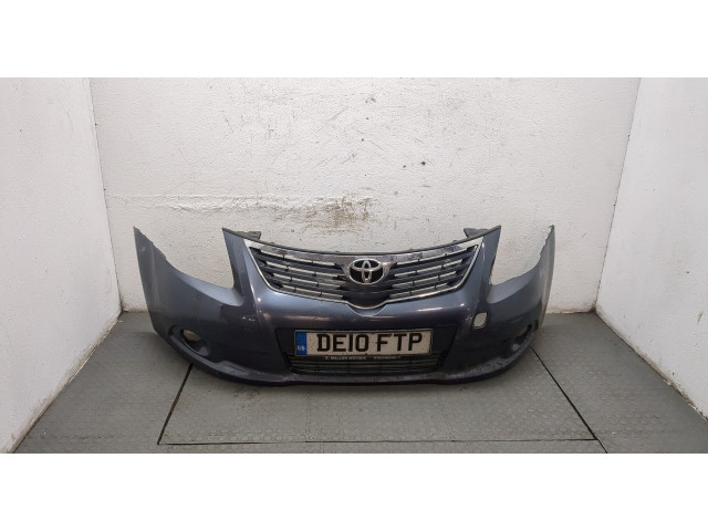 Бампер  Toyota Avensis 3 2009-2015 передний     