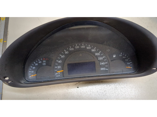 Панель приборов  Mercedes C W203 2000-2007            2.2  Дизель