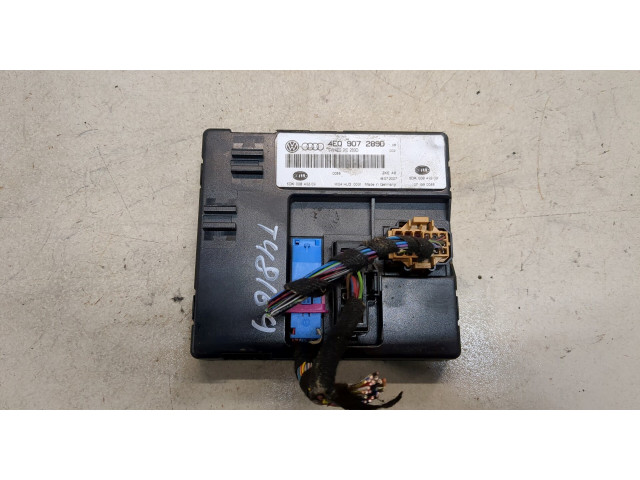 Блок комфорта  Audi A8 (D3) 2005-2007      4E0907289D  