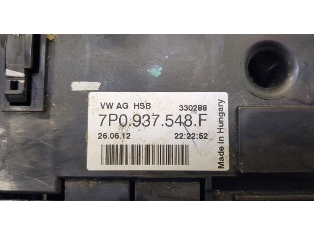 Блок предохранителей  Volkswagen Touareg 2010-2014          3.6