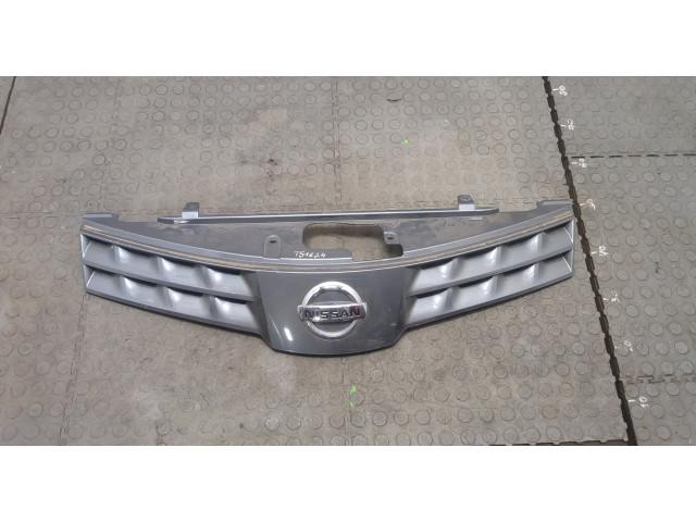 Решетка радиатора  Nissan Note E11 2006-2013          