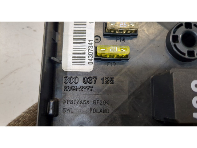 Блок предохранителей  Volkswagen Passat CC 2008-2012      3C0937125   