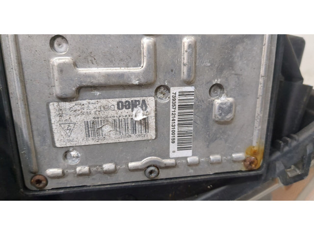 Фара передняя  Volvo XC90 2002-2006 правая 