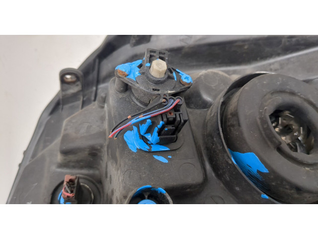 Фара передняя  Nissan X-Trail (T30) 2001-2006 правая 