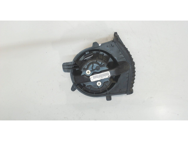 Моторчик печки  Renault Scenic 2003-2009 7701056598     7701056598   