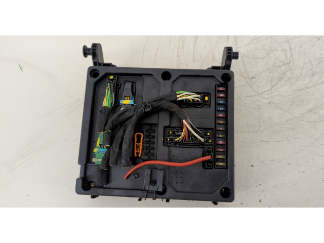 Блок предохранителей  Volkswagen Sharan 2000-2010      7M3962258AH   