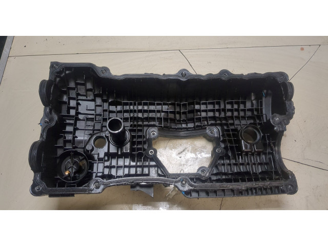 Клапанная крышка двигателя ДВС  BMW 3 E90, E91, E92, E93 2005-2012      