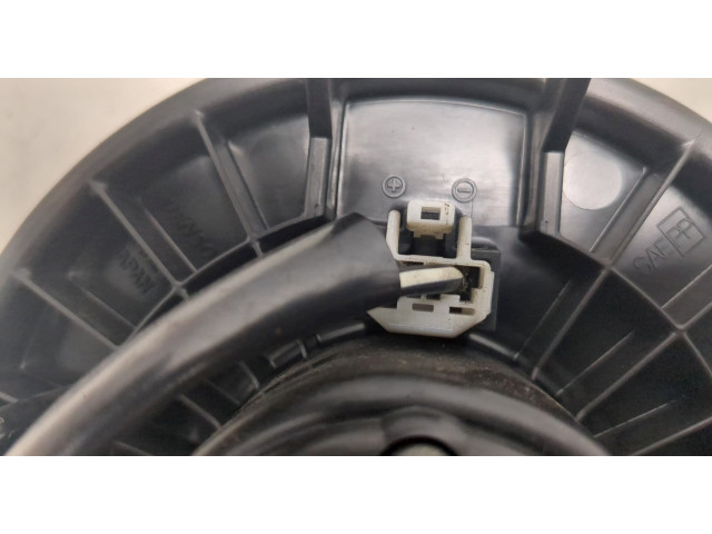 Моторчик печки  Suzuki Swift 2003-2011 2727000301     2727000301   