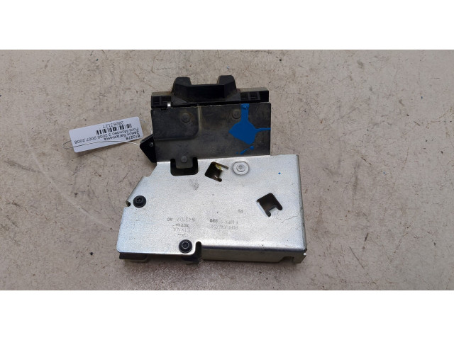 Замок багажника  Ford Mondeo 3 2000-2007       