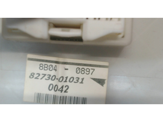 Блок предохранителей  Pontiac Vibe 2 2008-2010      873001031   2  2.4