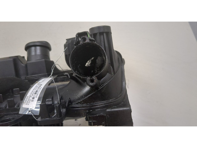 Клапанная крышка двигателя ДВС  Ford Fusion 2002-2012 1.4     
