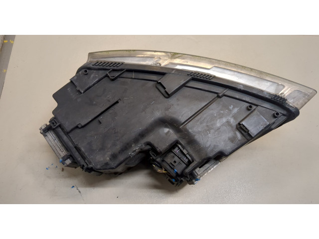 Фара передняя  Audi A8 (D3) 2002-2010 правая 