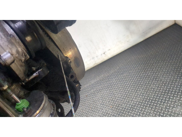 Клапанная крышка двигателя ДВС  Opel Astra H 2004-2010 1.7     