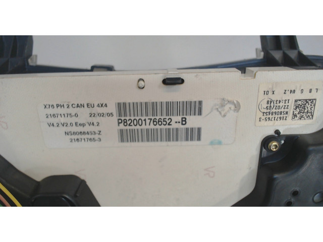 Панель приборов  Renault Kangoo 1998-2008       p8200176652b    1.2  Бензин