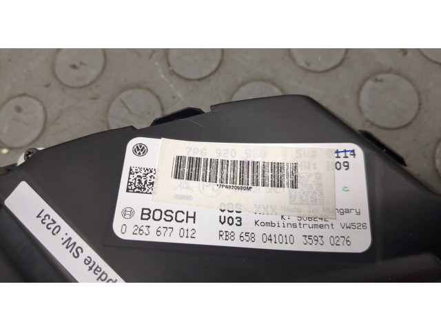 Панель приборов  Volkswagen Touareg 2010-2014            