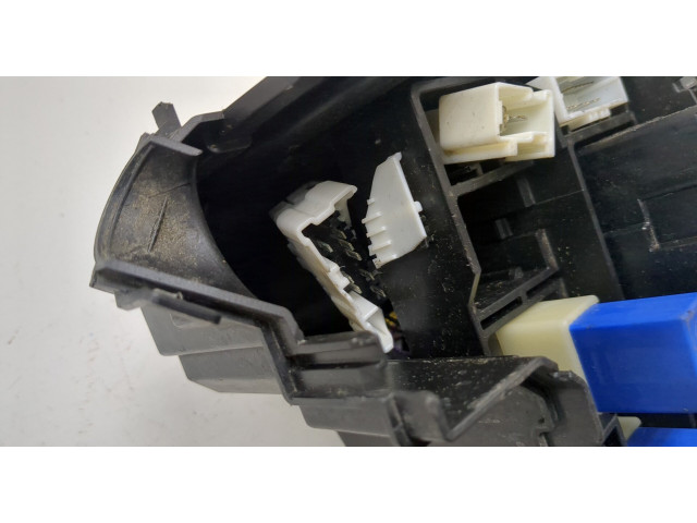 Блок предохранителей  Nissan Rogue 2007-2013         