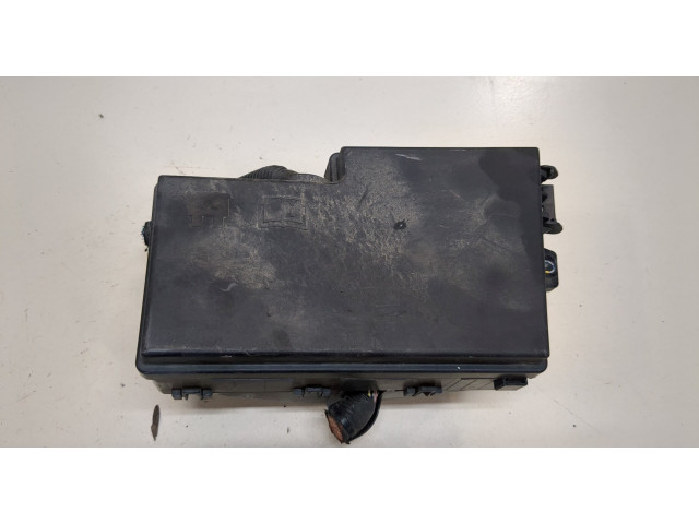 Блок предохранителей  Mazda CX-7 2007-2012      EG2166767   