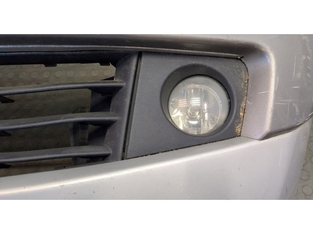 Бампер  Renault Megane 2 2002-2009 передний   7701476892