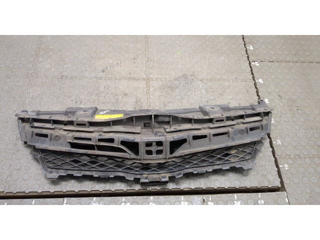 Решетка радиатора  Toyota Auris E15 2006-2012          