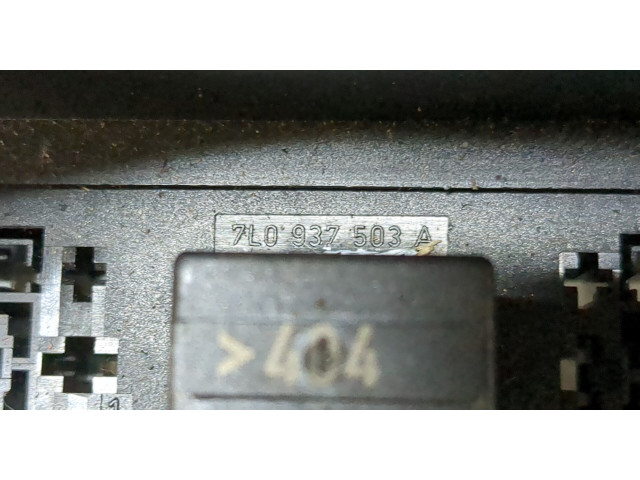 Блок реле  Volkswagen Touareg 2007-2010      7L0937503A   