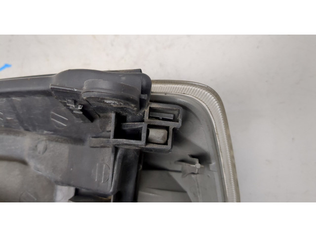 Фара передняя  Nissan X-Trail (T30) 2001-2006 правая 