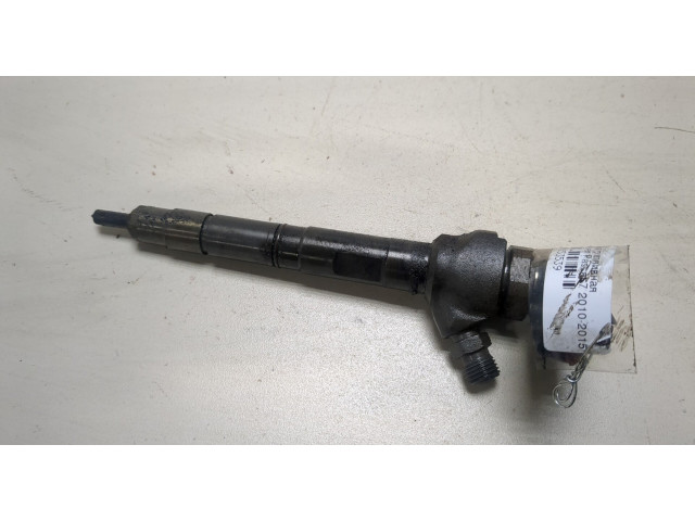 Форсунка топливная  Volkswagen Passat 7 2010-2015 Европа    0445110369     