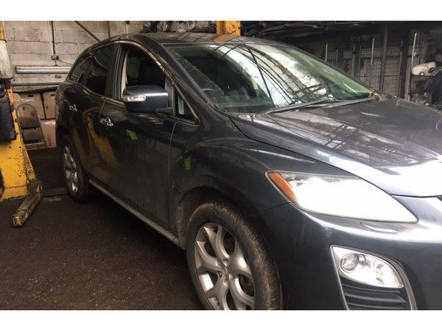 Форсунка топливная  Mazda CX-7 2007-2012    R2AA13H50     