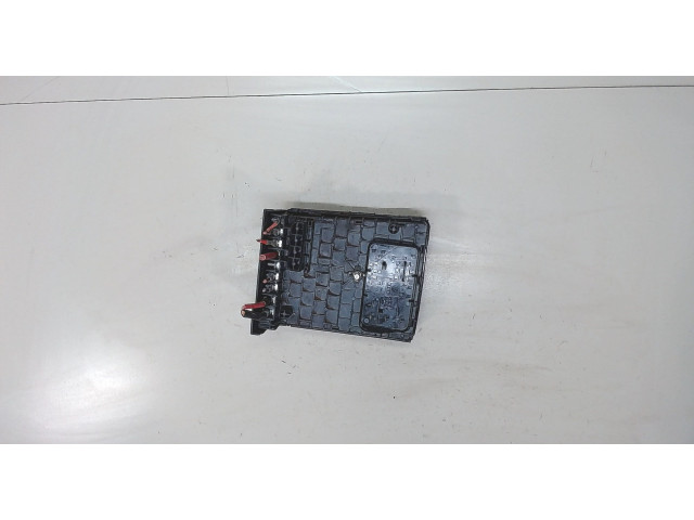 Блок предохранителей  Volkswagen Passat CC 2012-2017      3C093715A     2