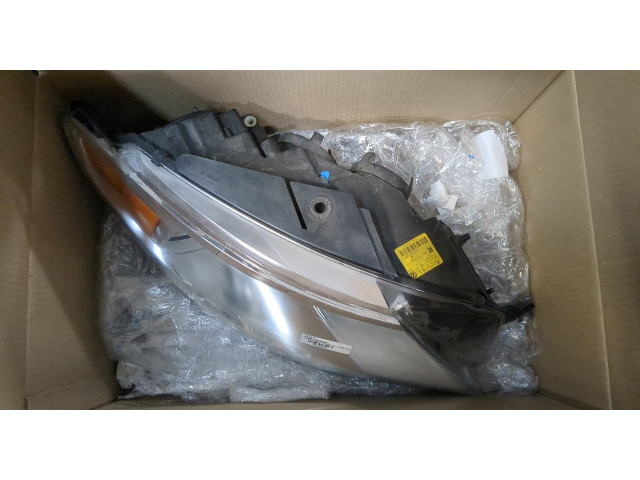 Фара передняя  Volkswagen Passat CC 2008-2012 правая 