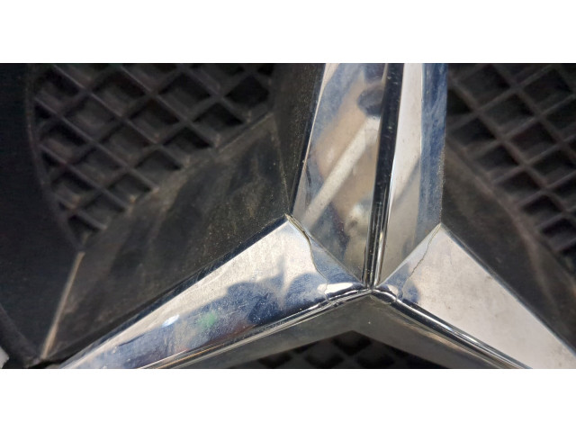 Решетка радиатора  Mercedes A W176 2012-2018          