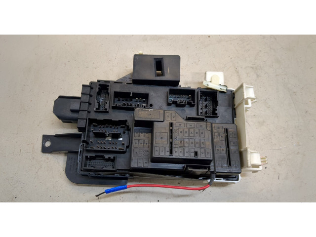 Блок предохранителей  Ford Mustang 2009-2014      BP3T15604CB   