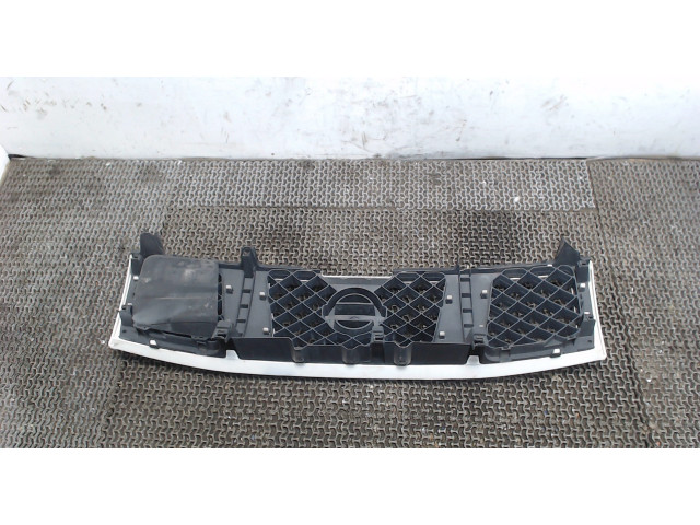 Решетка радиатора  Nissan Armada 2003-2007          5.6 623107S300