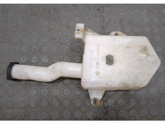 Бачок омывателя  Ford Mondeo 3 2000-2007      1.8