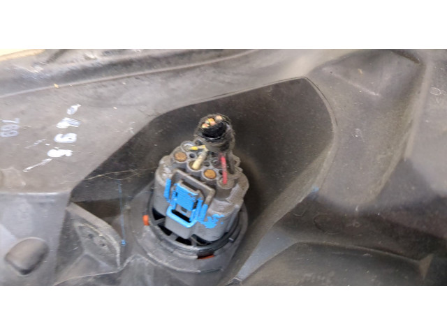 Фара передняя  Honda Civic 2006-2012 правая 
