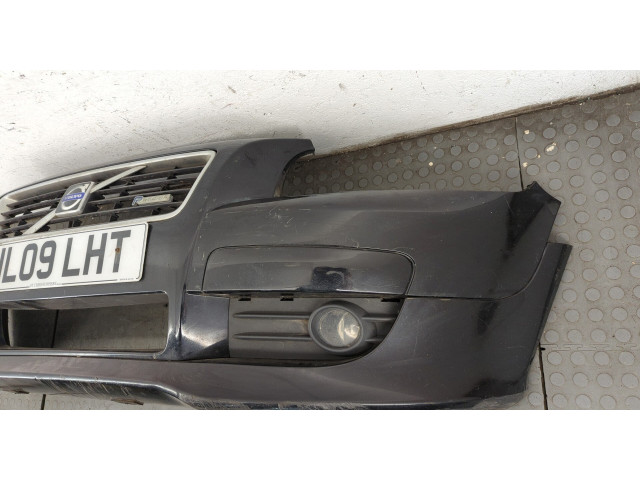 Решетка радиатора  Volvo C30 2006-2010          