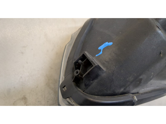 Фара передняя  Nissan Quest 2003-2009 правая 