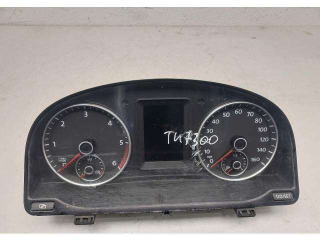 Панель приборов  Volkswagen Touran 2010-2015            