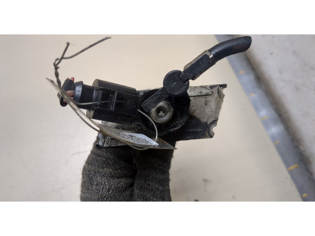 Форсунка топливная  Audi A8 (D3) 2005-2007    057130277AK, 057130855AX, 0445115041     