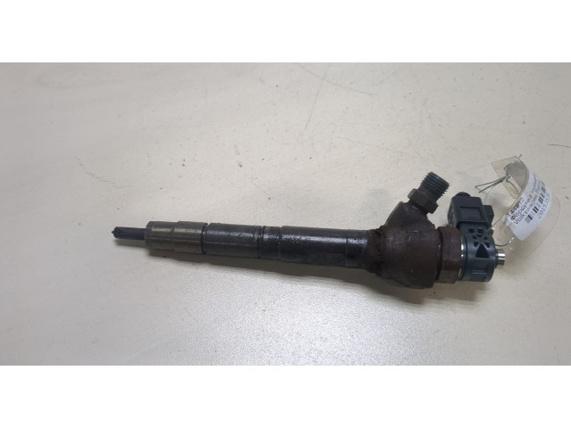 Форсунка топливная  Volkswagen Passat 7 2010-2015 Европа    0445110369     