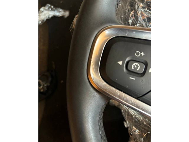 Руль  Volvo XC40           