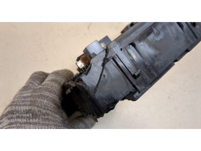 Блок предохранителей  Chevrolet Bolt 2016-      42500363   